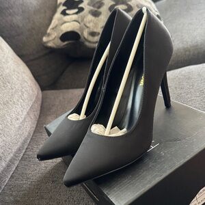 Fashion to Figure Sleek Black Heels